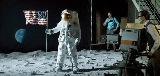 faked-moonlanding-550x264